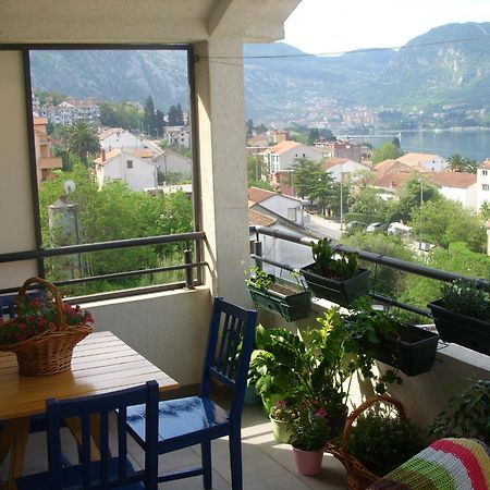 Apartments Dakovic Kotor Luaran gambar