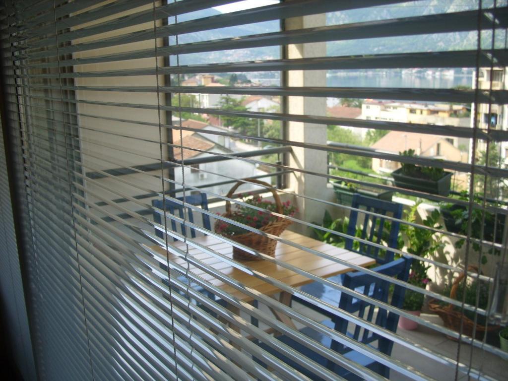 Apartments Dakovic Kotor Luaran gambar