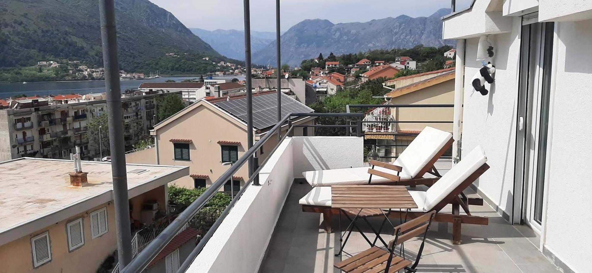 Apartments Dakovic Kotor Luaran gambar