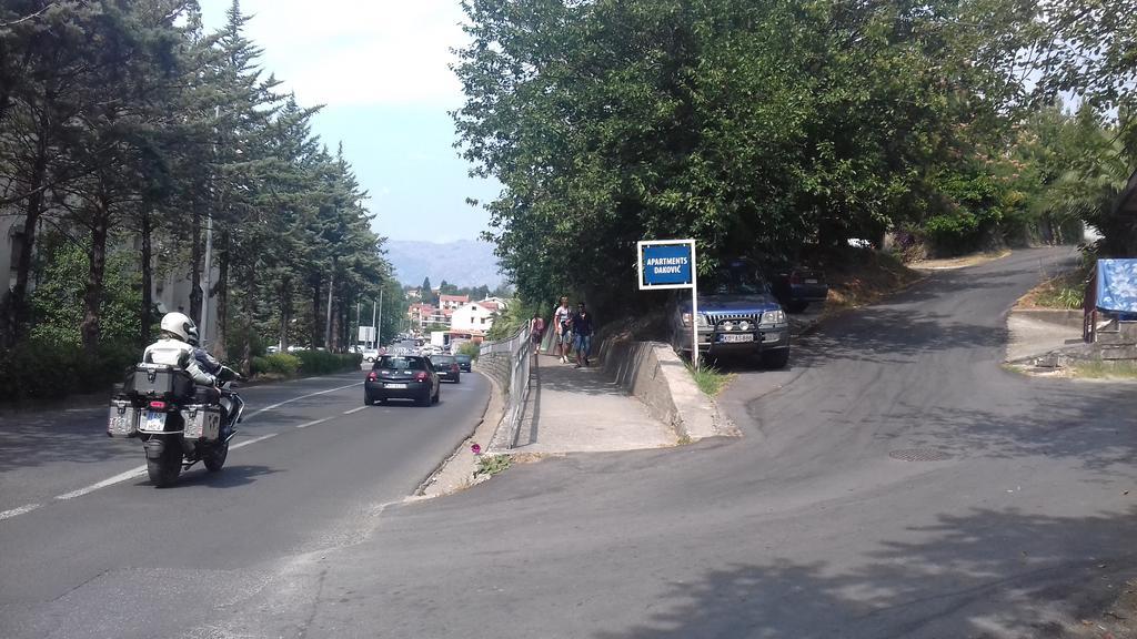 Apartments Dakovic Kotor Luaran gambar