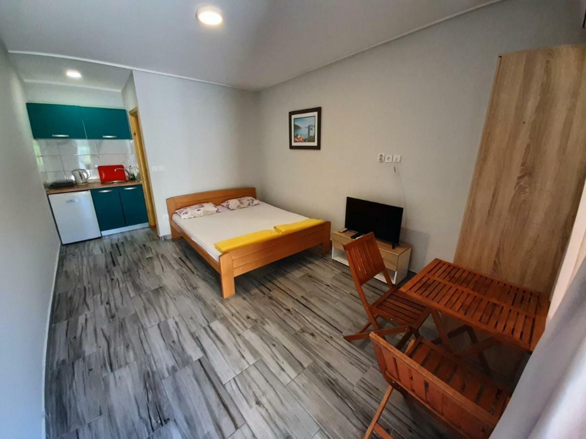 Apartments Dakovic Kotor Luaran gambar